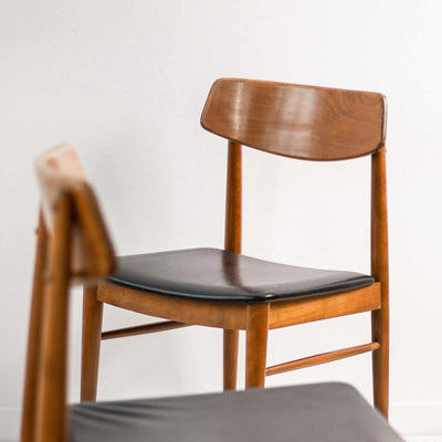 Sesselpaar von Wolfgang Haipl, Fokusansicht auf einen Stuhl