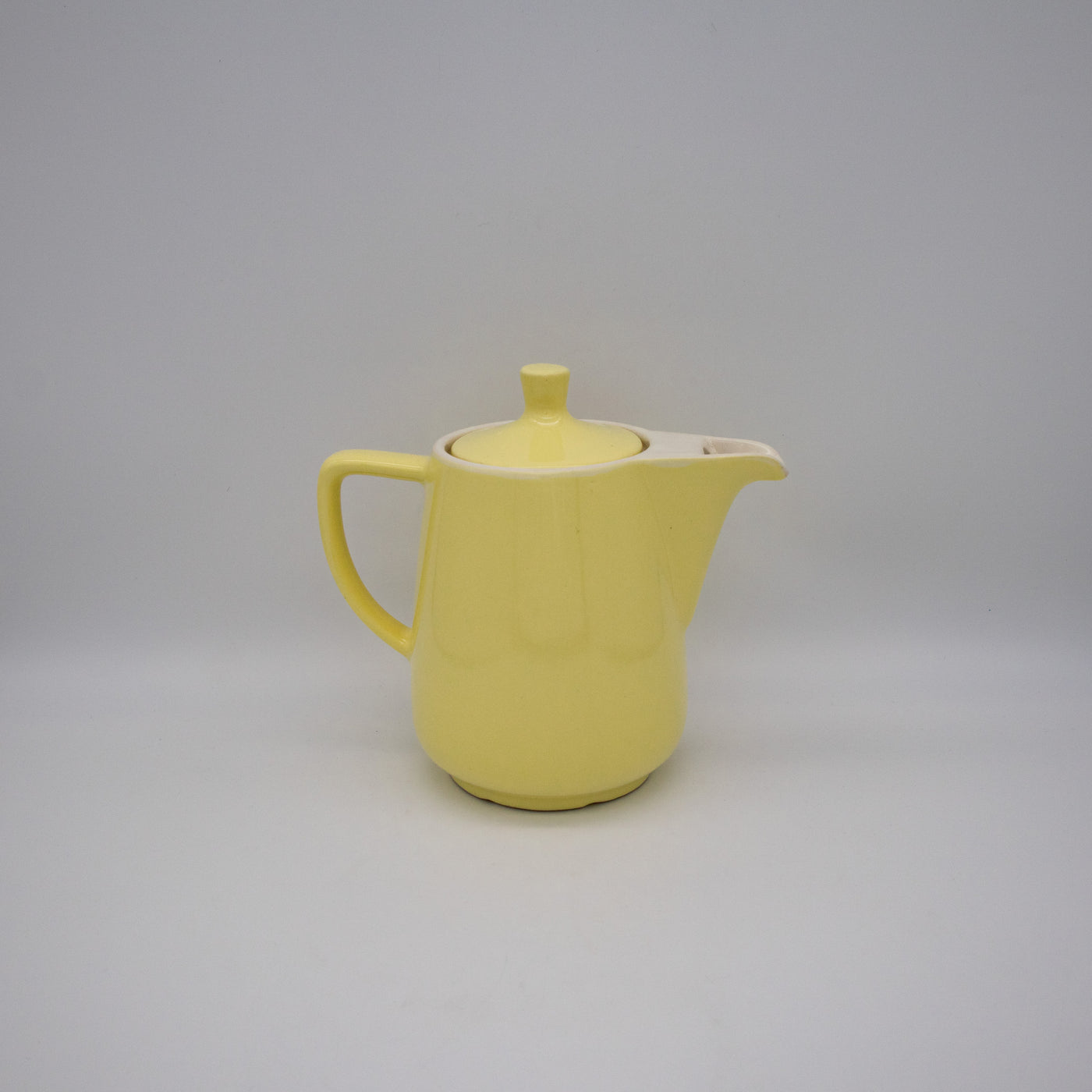 Gelbe Melitta Kaffeekanne Minden, Seitenansicht rechts