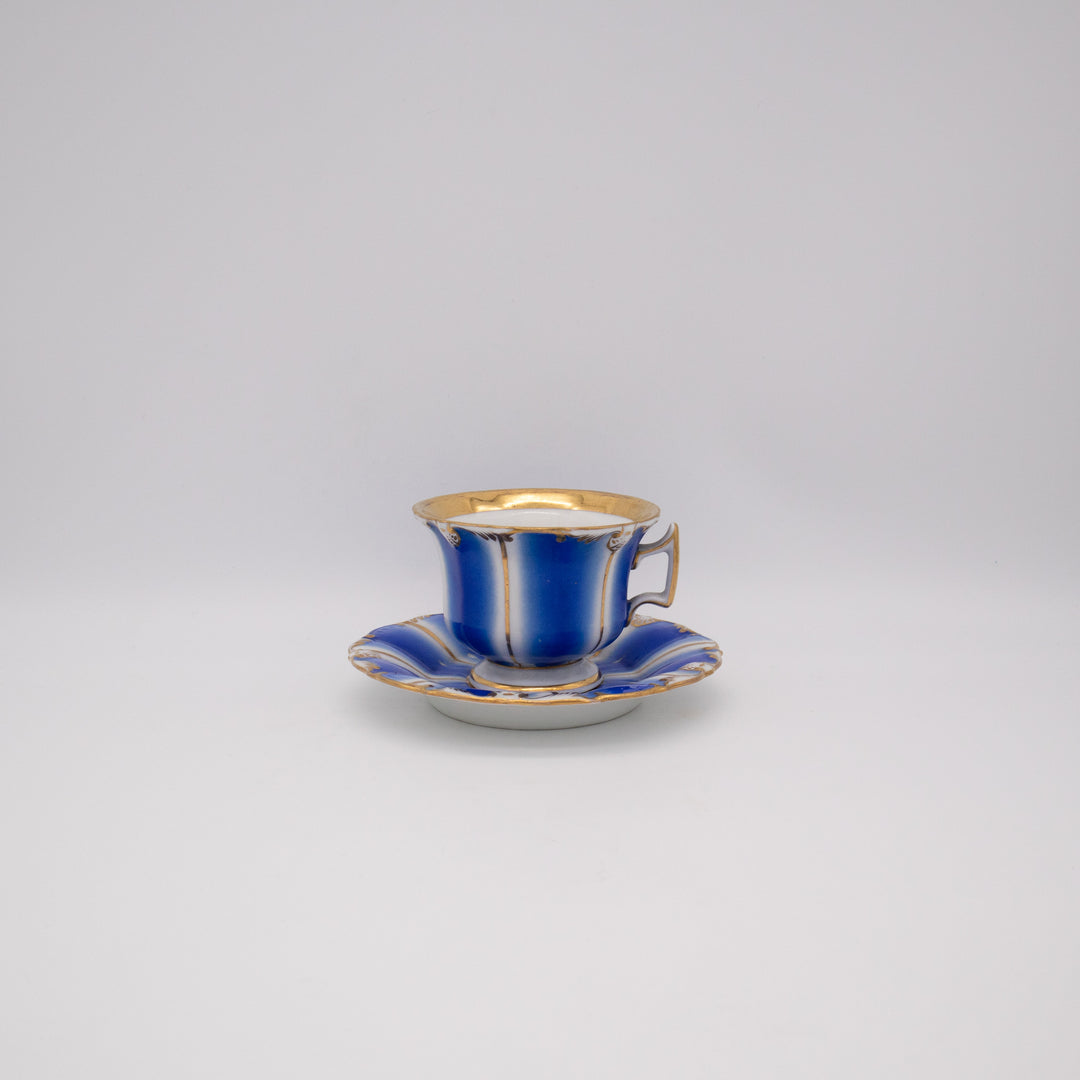 Tasse und Untertasse von  Portheim & Sohn, Seitenansicht rechts