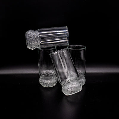 Wassergläser Set aus klarem Glas, arrangiert