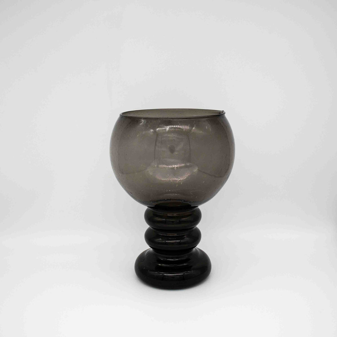 Vase in Kelchform, Rückseite