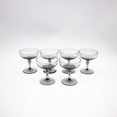 Likörgläser Set aus Rauchglas, nebeneinander stehend